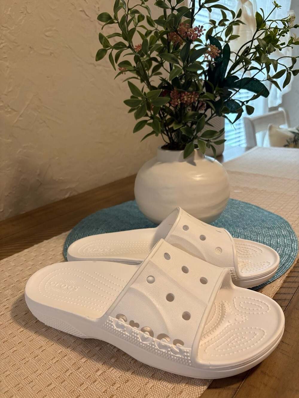 Crocs Baya II Unisex Comfort Slide Sandals in White Mens 9 Women’s 11